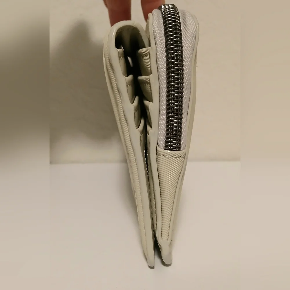 Lug Surrey‎ Cream Wallet